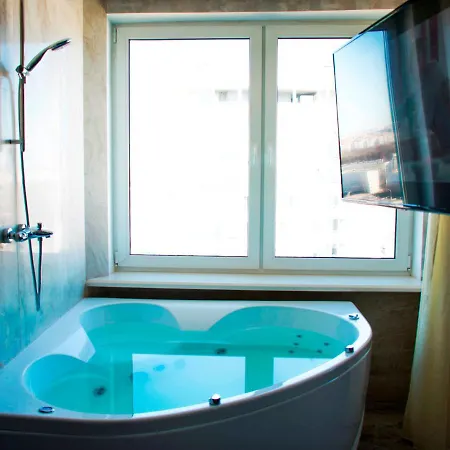 Jacuzzi Luxe City Centre, панорамный вид на * Минск